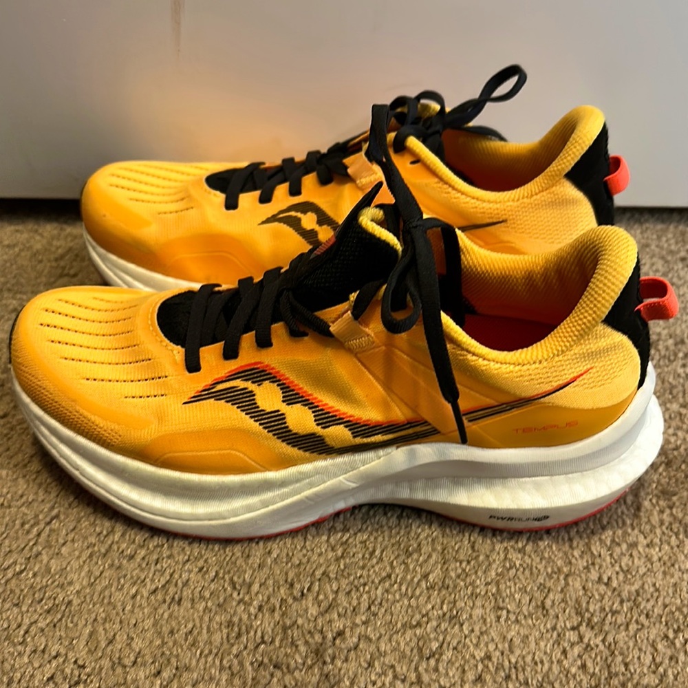 Saucony Tempus Running Shoe ‘ViZi Gold/ViZi Red’